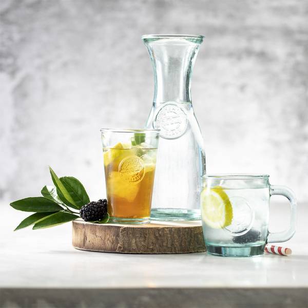 Carafe d'eau en verre 