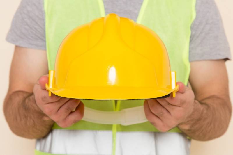 Casque de chantier avec logo personnalisé