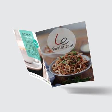 Menus de restaurant personnalisés : Du flyer à la plaque PVC, créez à votre image