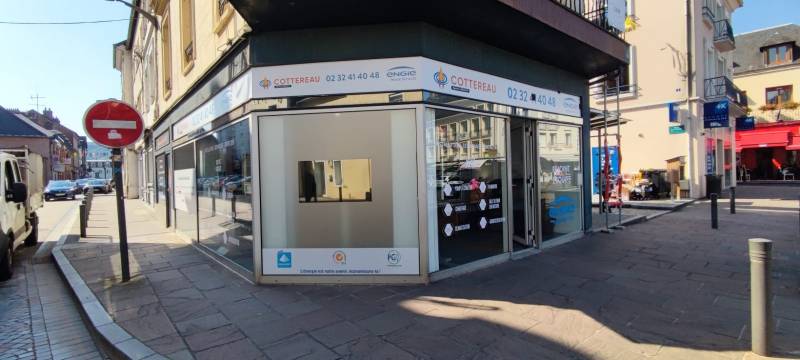 Vitrine en impression quadri polymère sur Le Havre